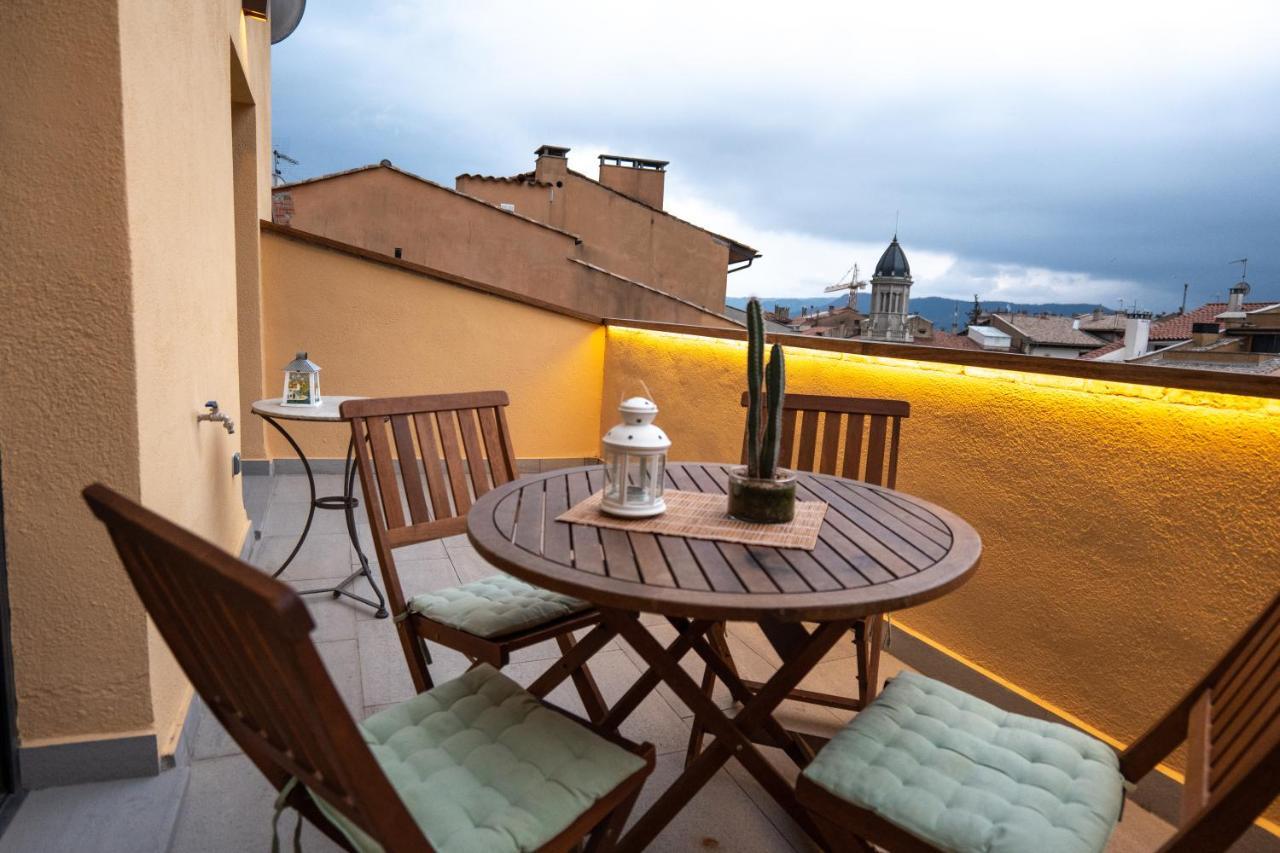 Niu Del Sol Apartment Vic Bagian luar foto