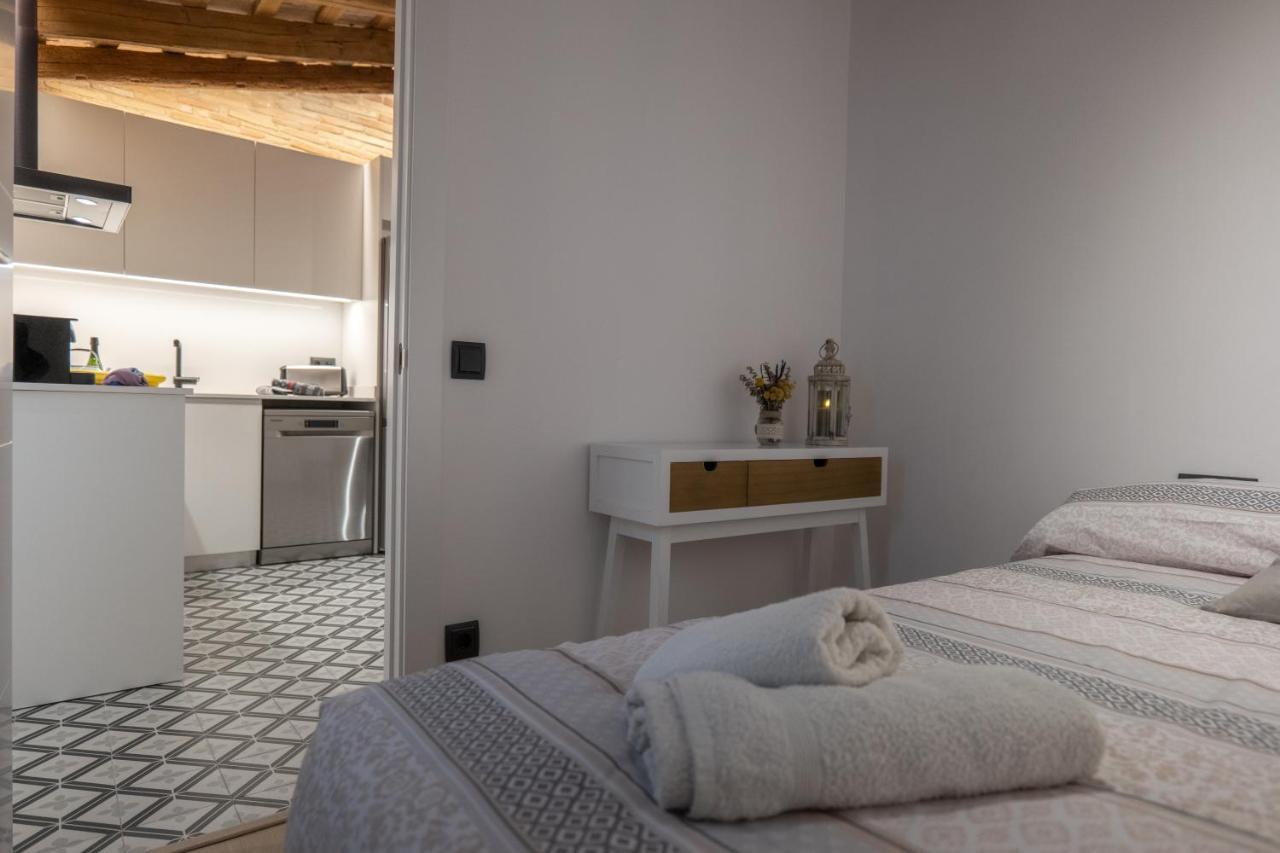Niu Del Sol Apartment Vic Bagian luar foto