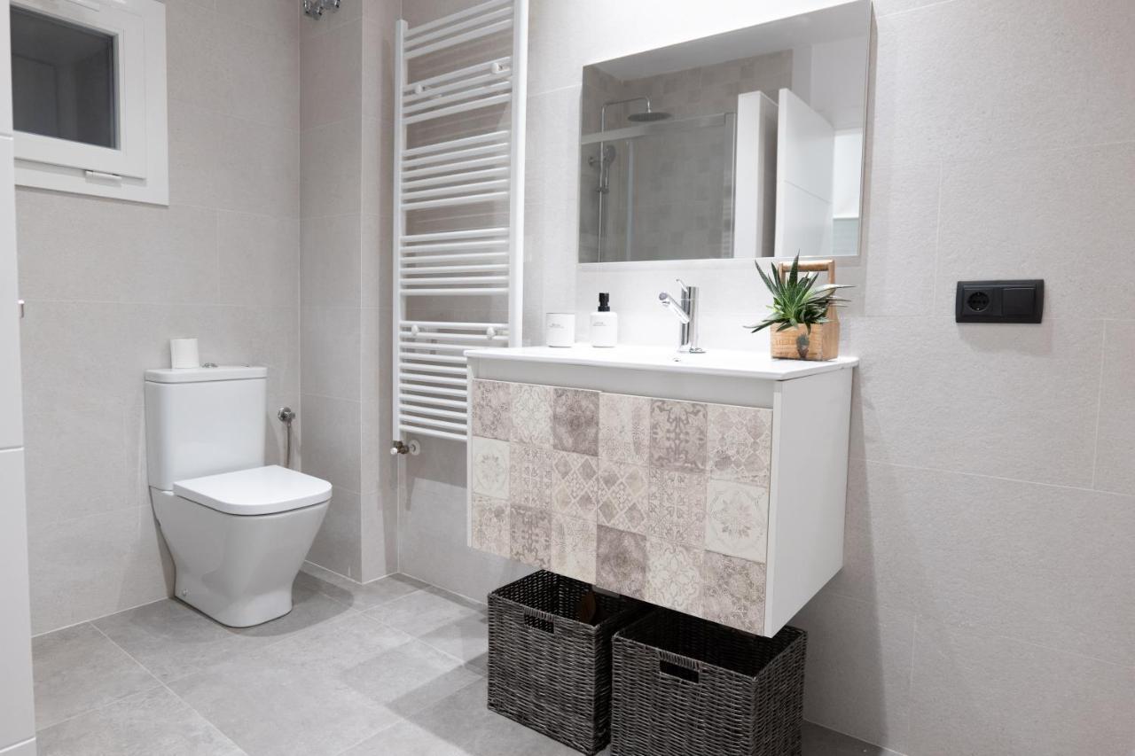 Niu Del Sol Apartment Vic Bagian luar foto